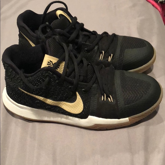 Irving Poshmark 3 Basketball Nike ShoesKyrie Signature CexrdBo